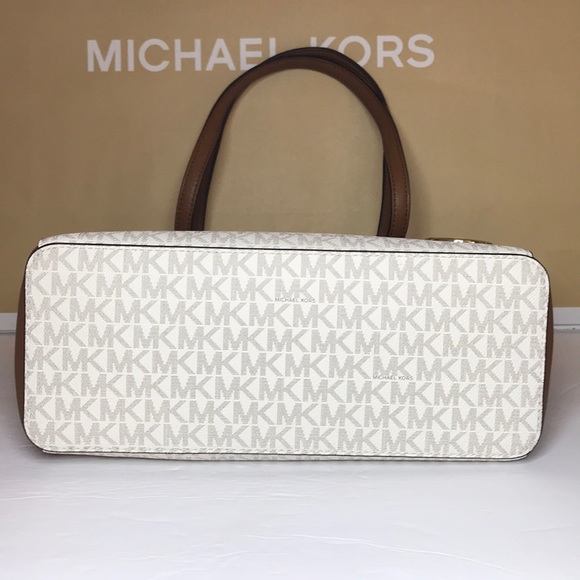 Michael Kors Charlotte LG TZ Tote Vanilla - Picture 5 of 9